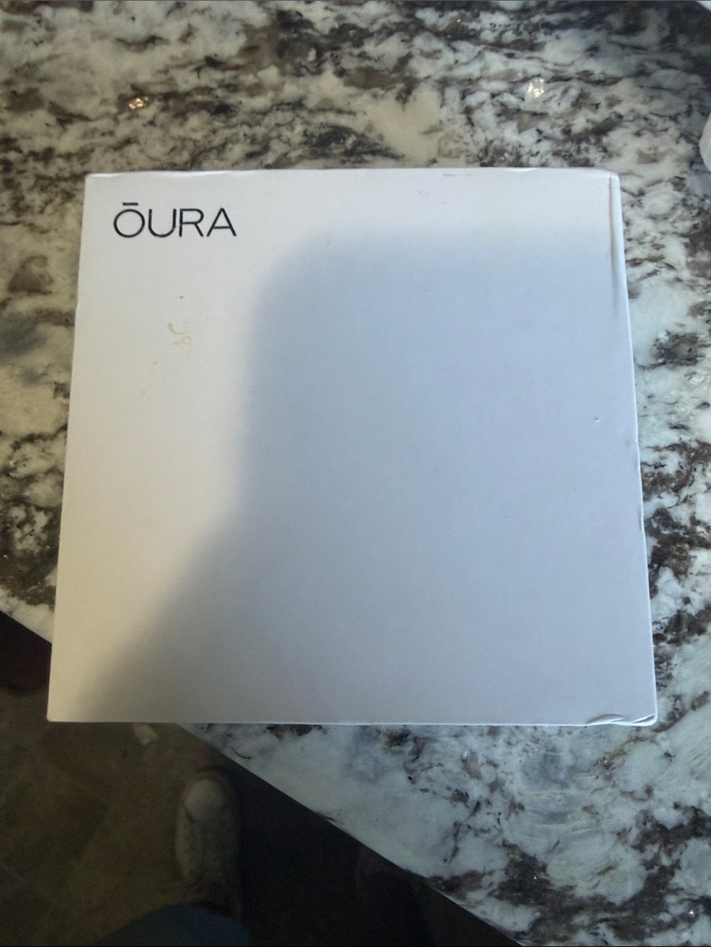 ŌURA black Smart Ring with box
